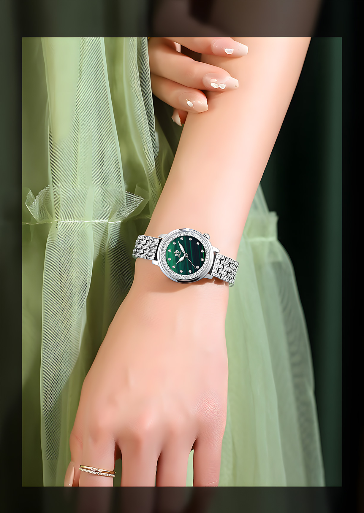 K817 Quartz Watch Diamond-Set Watch