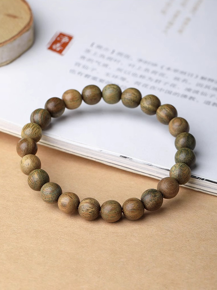 Green Sandalwood Bracelet/Wooden Bracelet Meditation Beads