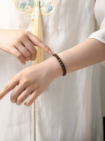 Natural Qi Nan Agarwood Bracelet/Wooden Bracelet