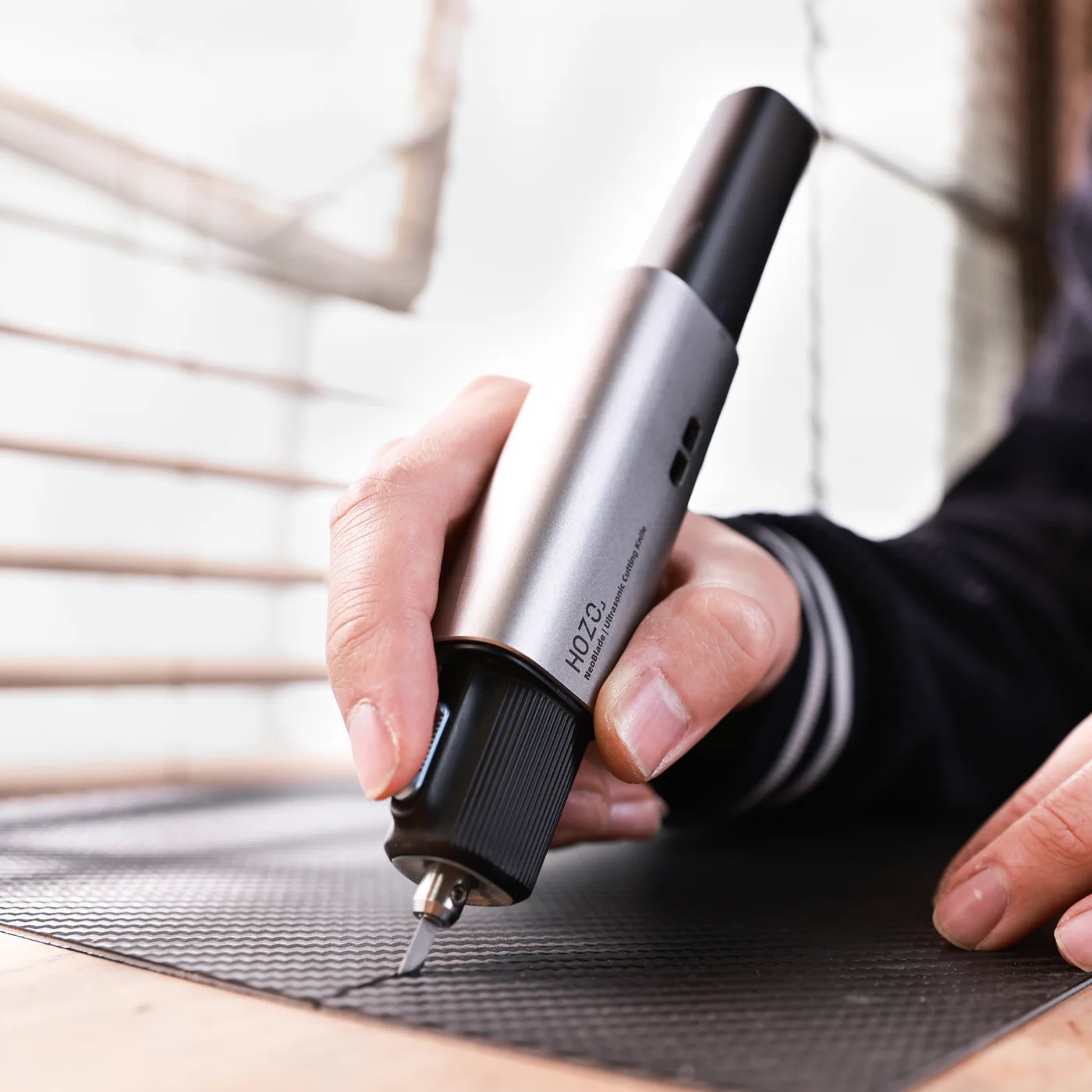 NeoBlade-Wireless Ultrasonic Cutter